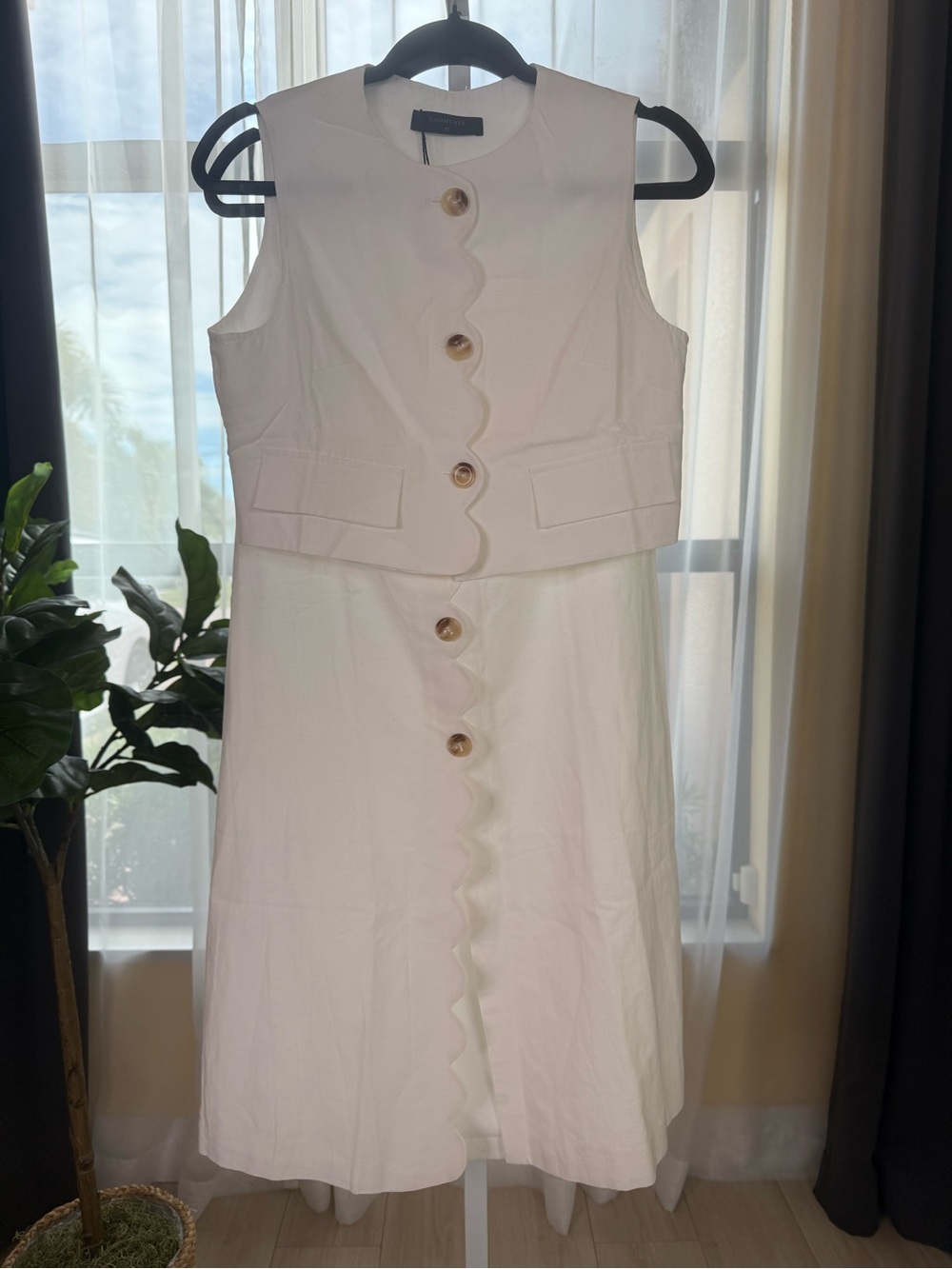 #306 Cotton Linen Scallop Trim Vest & Skirt Set - Picture 4 of 7